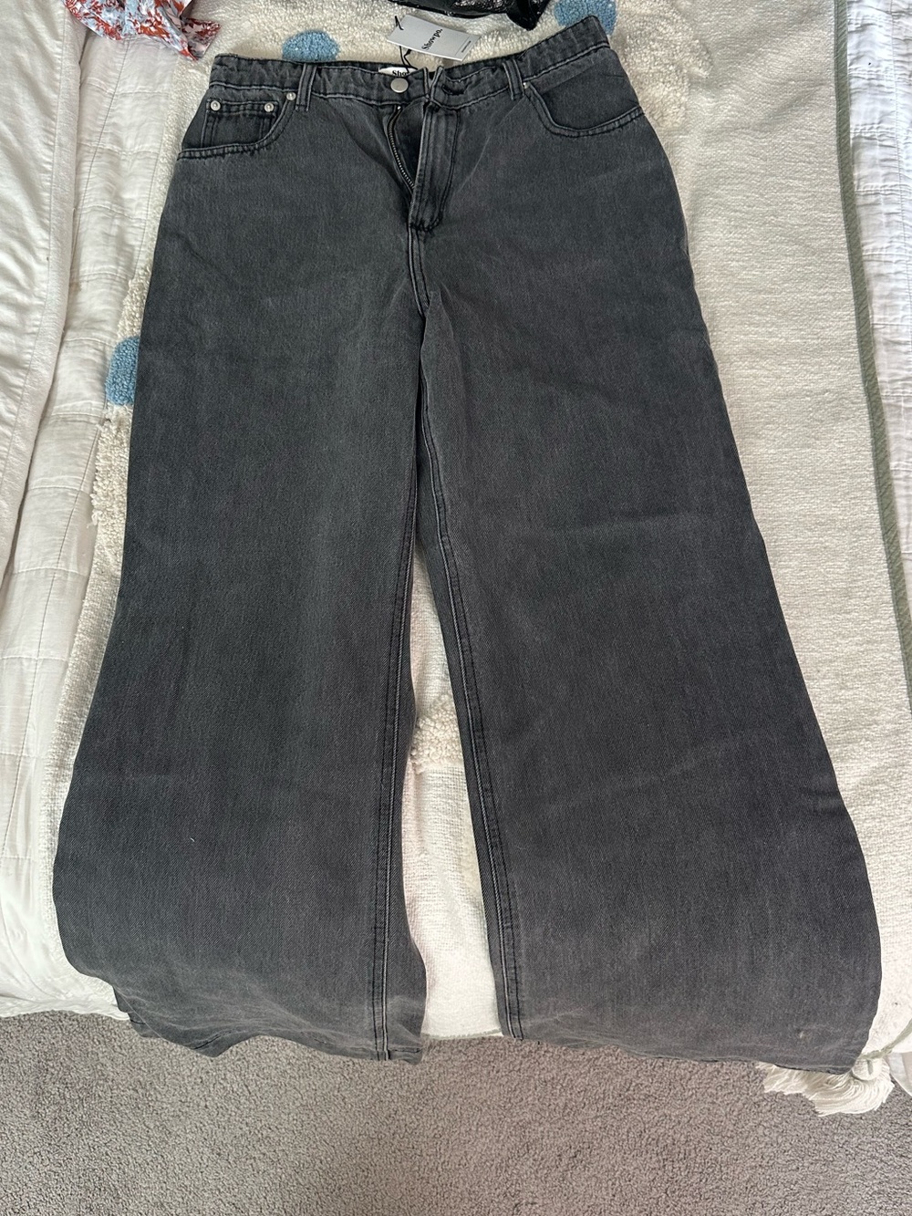 Showpo Wide-Leg Jeans in Washed Black